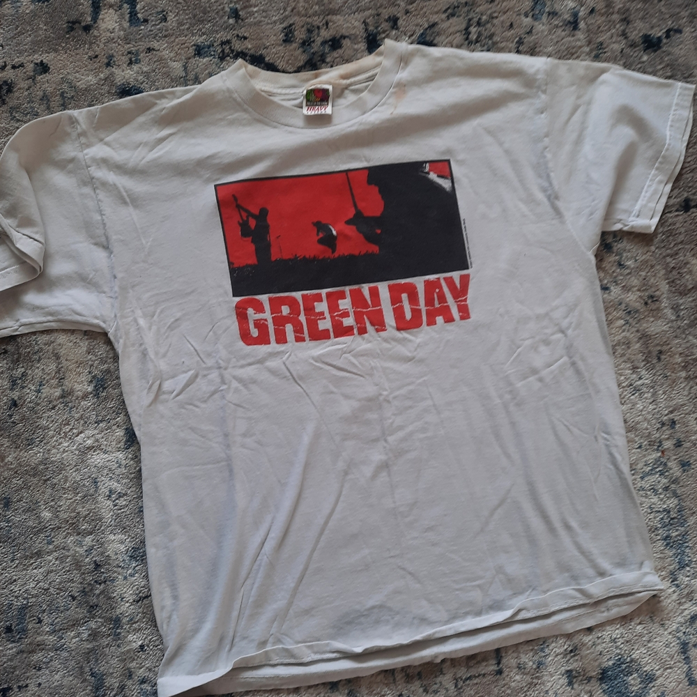 Fruit of the Loom Green Day Graphic Tee - Cream